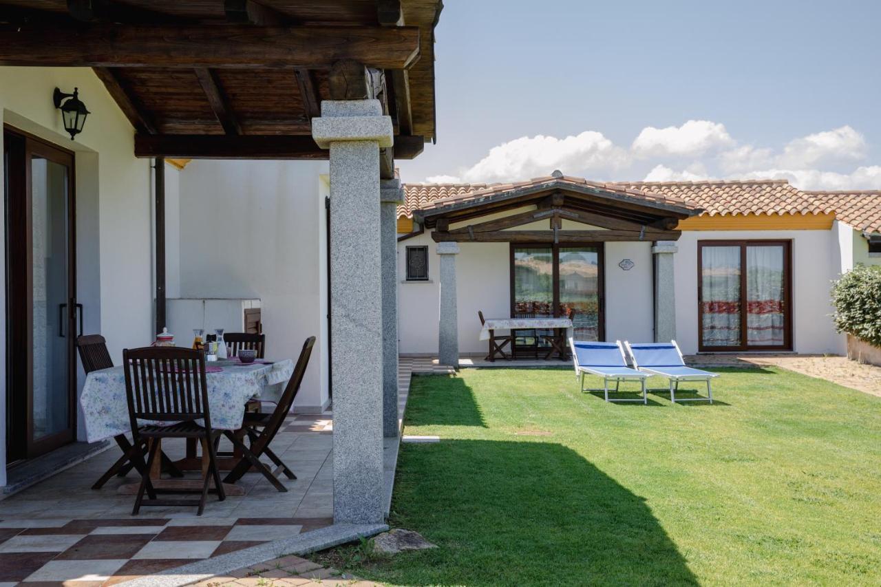 Le Residenze Di Baia Sant'Anna Villa Tanaunella Exterior foto