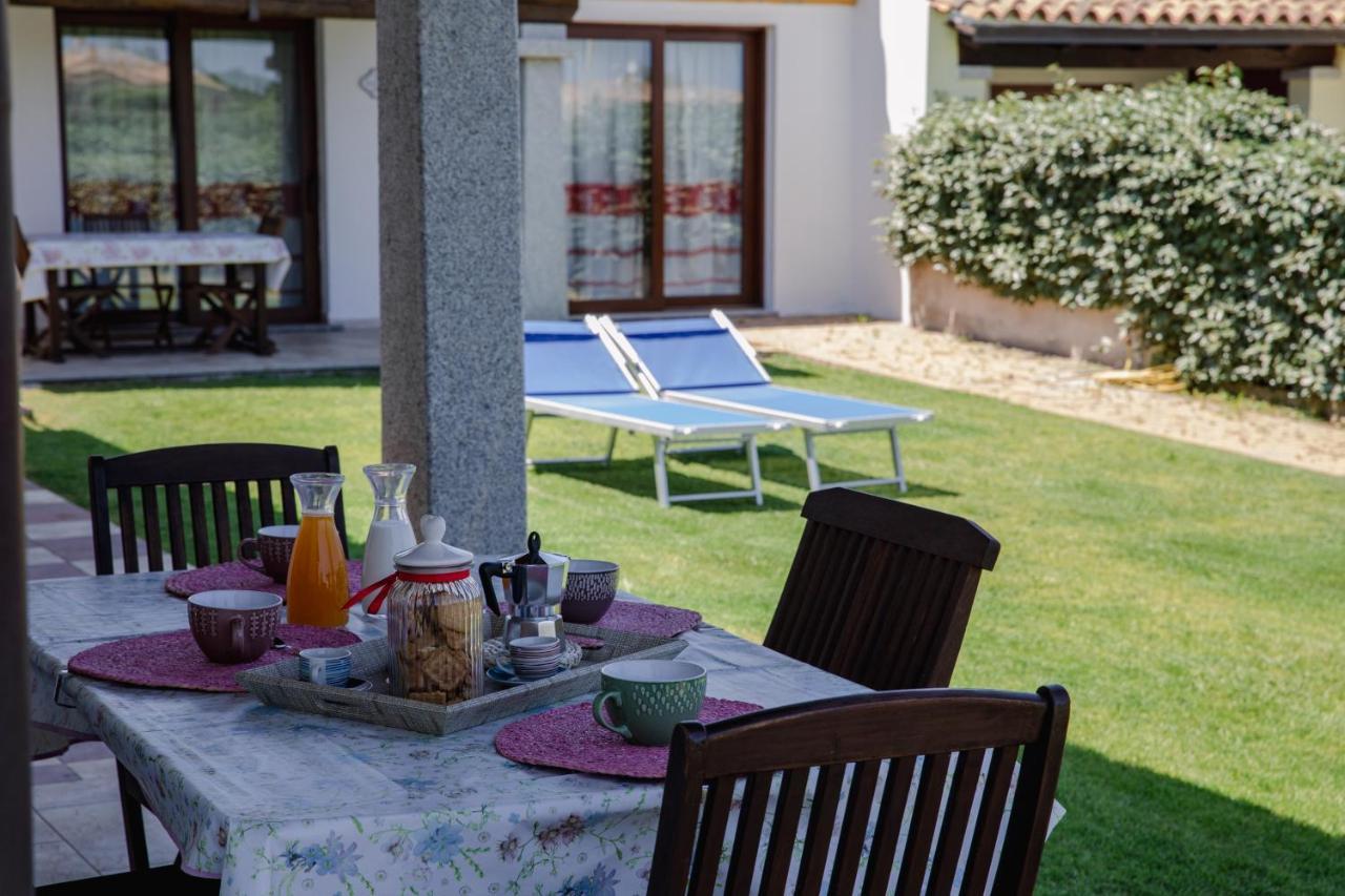 Le Residenze Di Baia Sant'Anna Villa Tanaunella Exterior foto